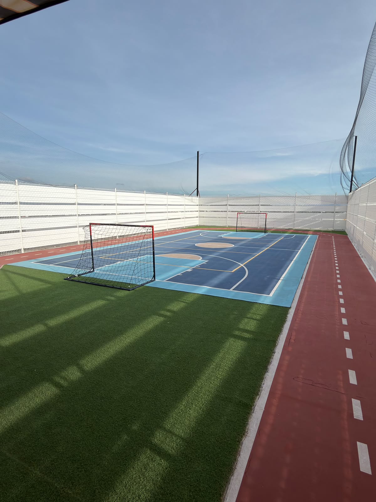 Vista de la cancha de Colegio Timber